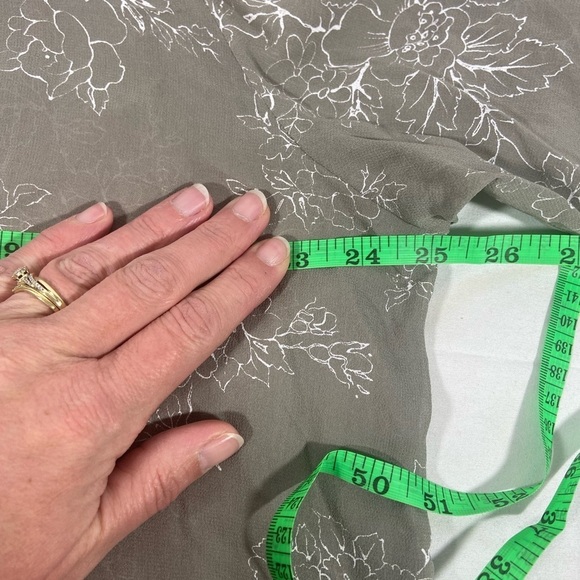 Carole Little Women’s Button Down Silk Sheer Blouse Size 16 Floral Old Money - Picture 3 of 7